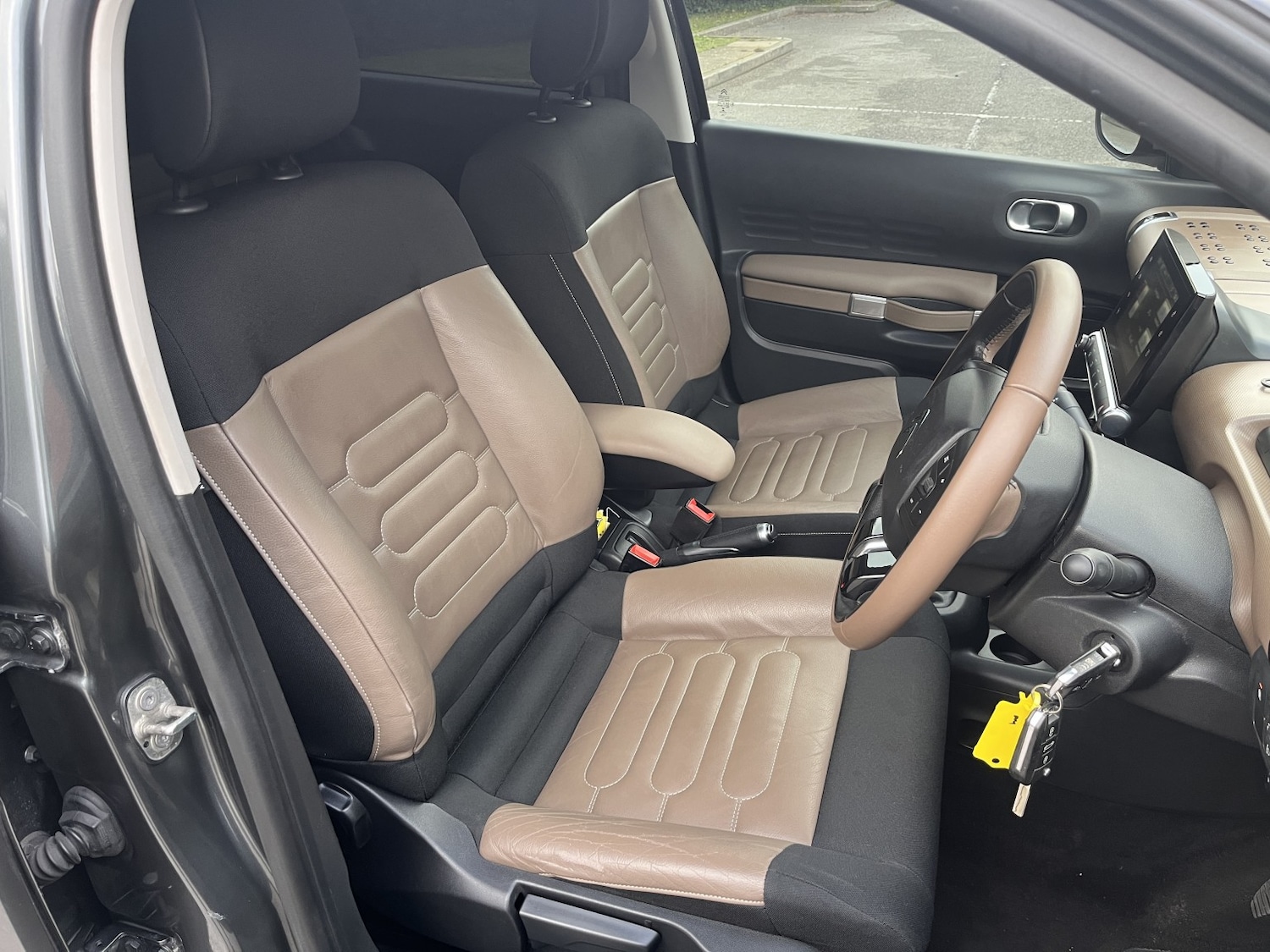 Used Citroen C4 Cactus 2015 for sale - 76070487: Photo 10