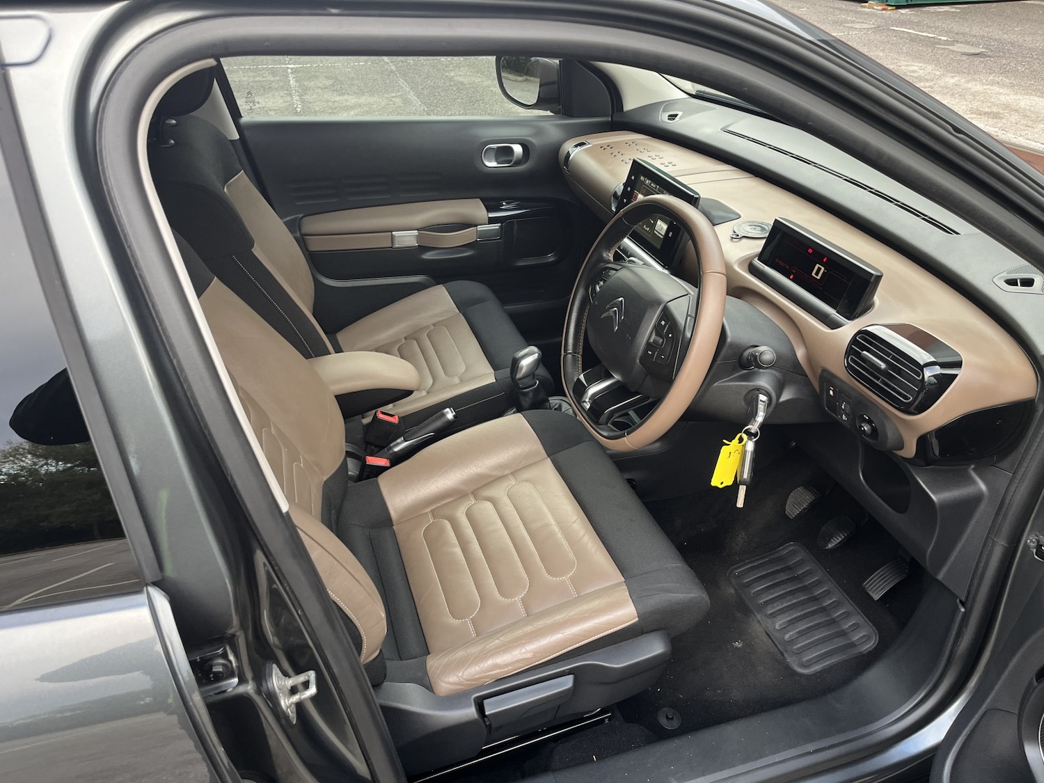 Used Citroen C4 Cactus 2015 for sale - 76070487: Photo 11