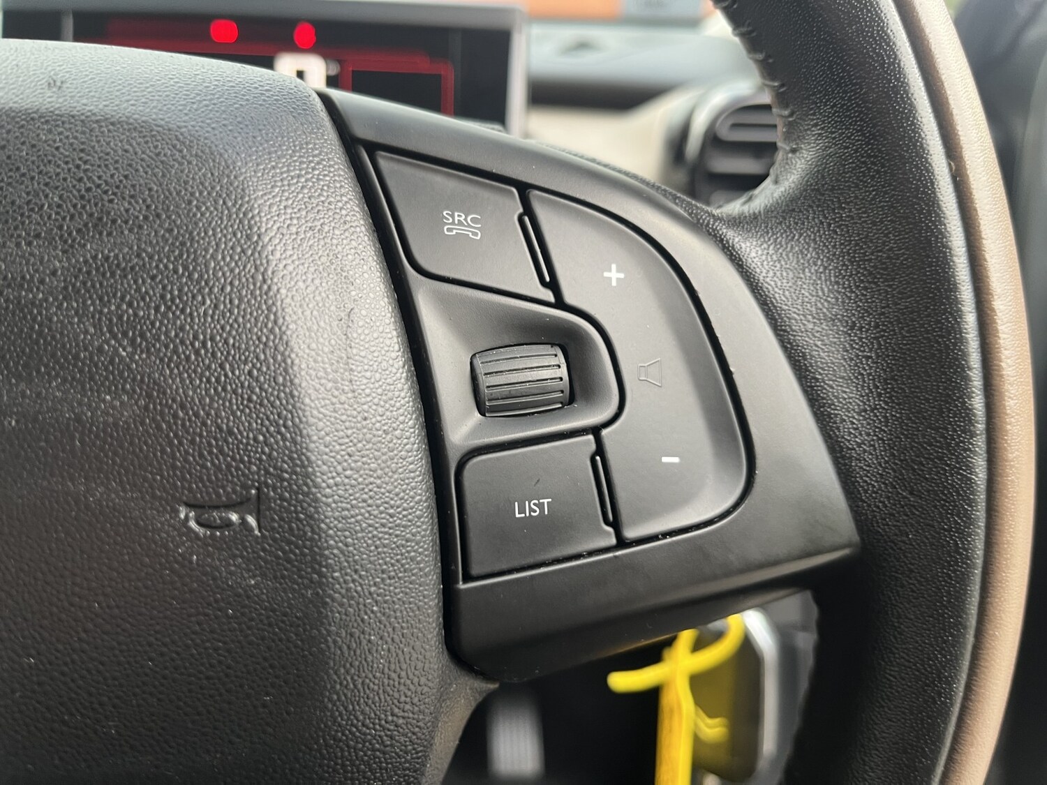 Used Citroen C4 Cactus 2015 for sale - 76070487: Photo 15