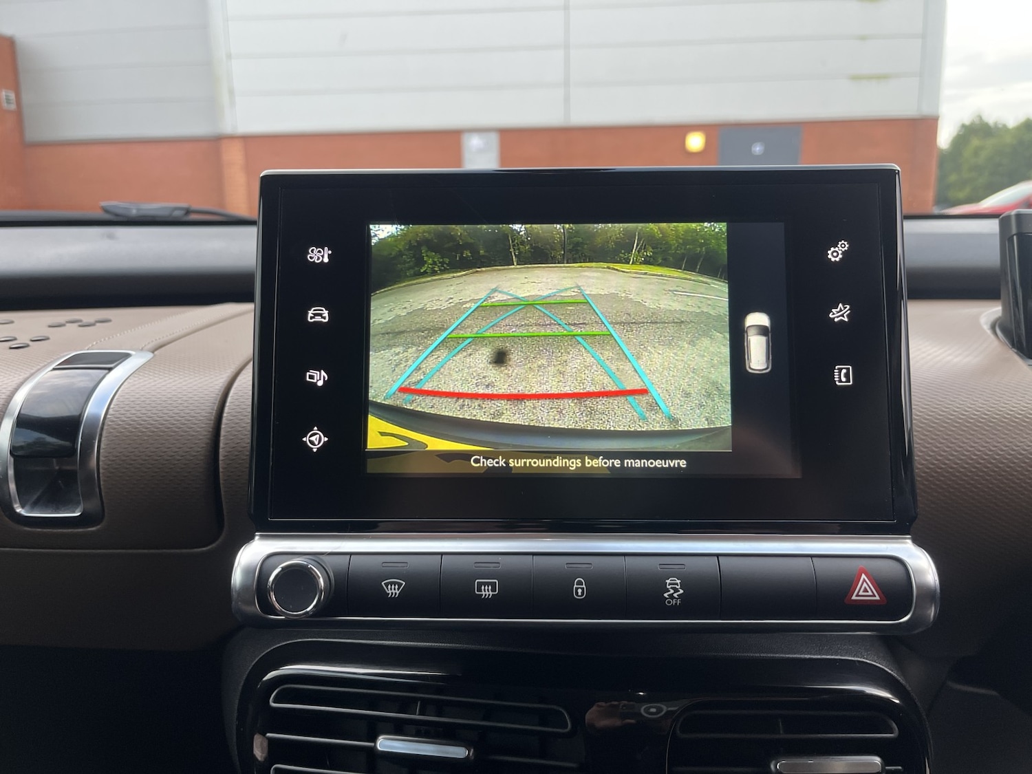 Used Citroen C4 Cactus 2015 for sale - 76070487: Photo 17