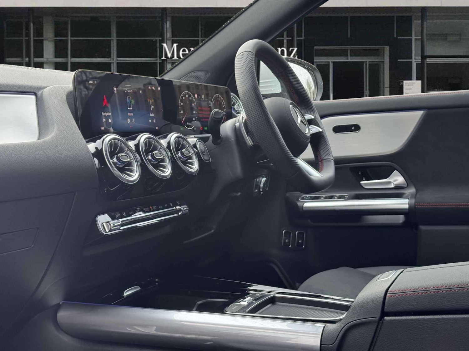 Used Mercedes-Benz GLA 2025 for sale - 77800088: Photo 17