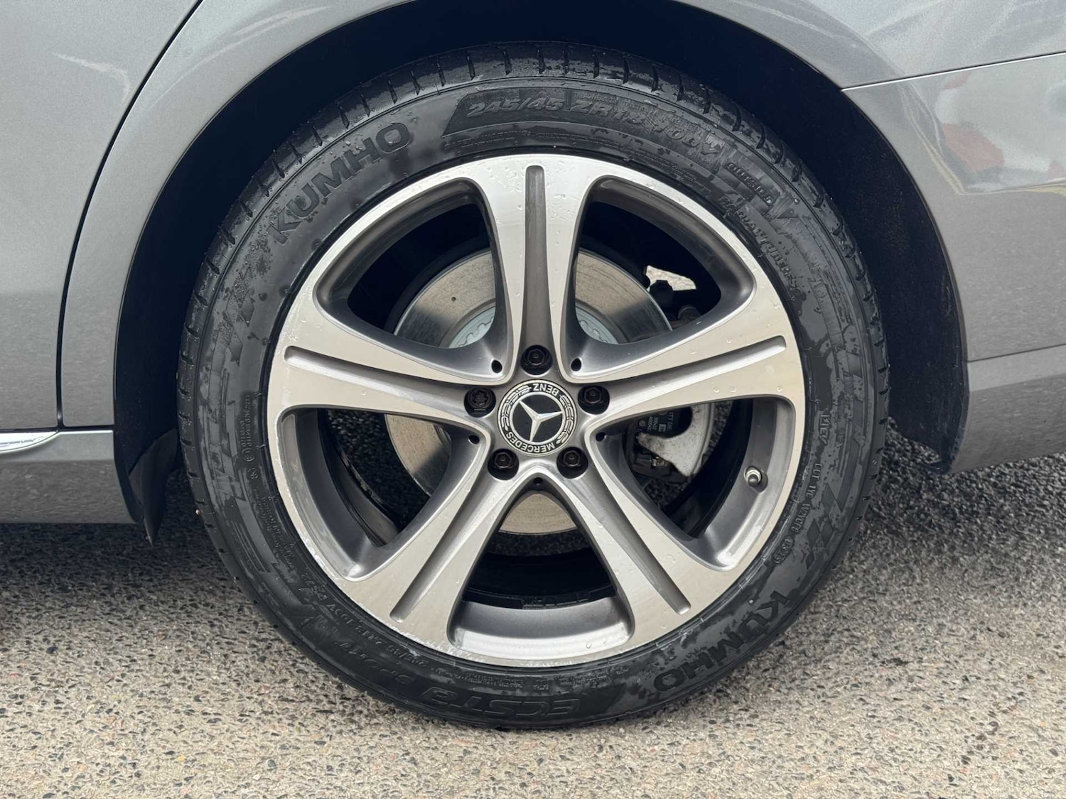 Used Mercedes-Benz E Class 2019 for sale - 76351571: Photo 4