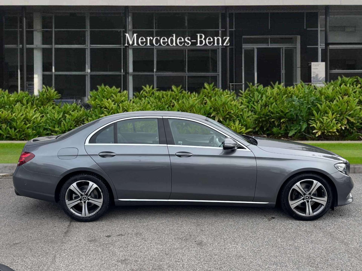 Used Mercedes-Benz E Class 2019 for sale - 76351571: Photo 9