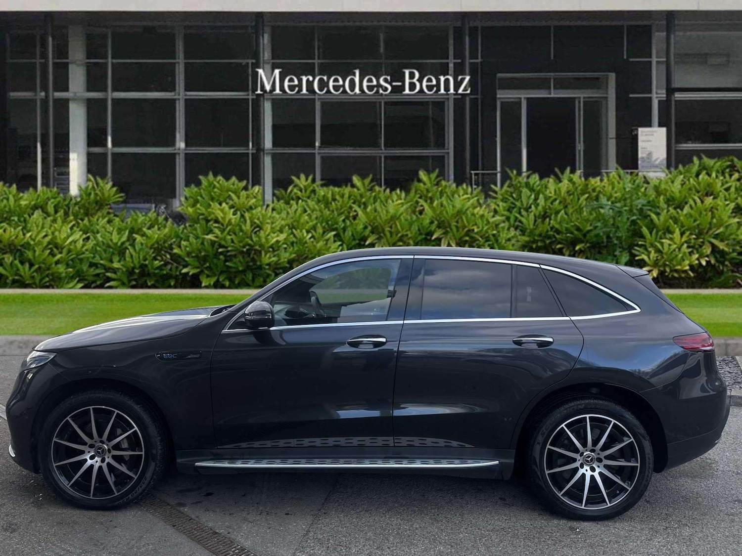 Used Mercedes-Benz EQC 2023 for sale - 78077061: Photo 5