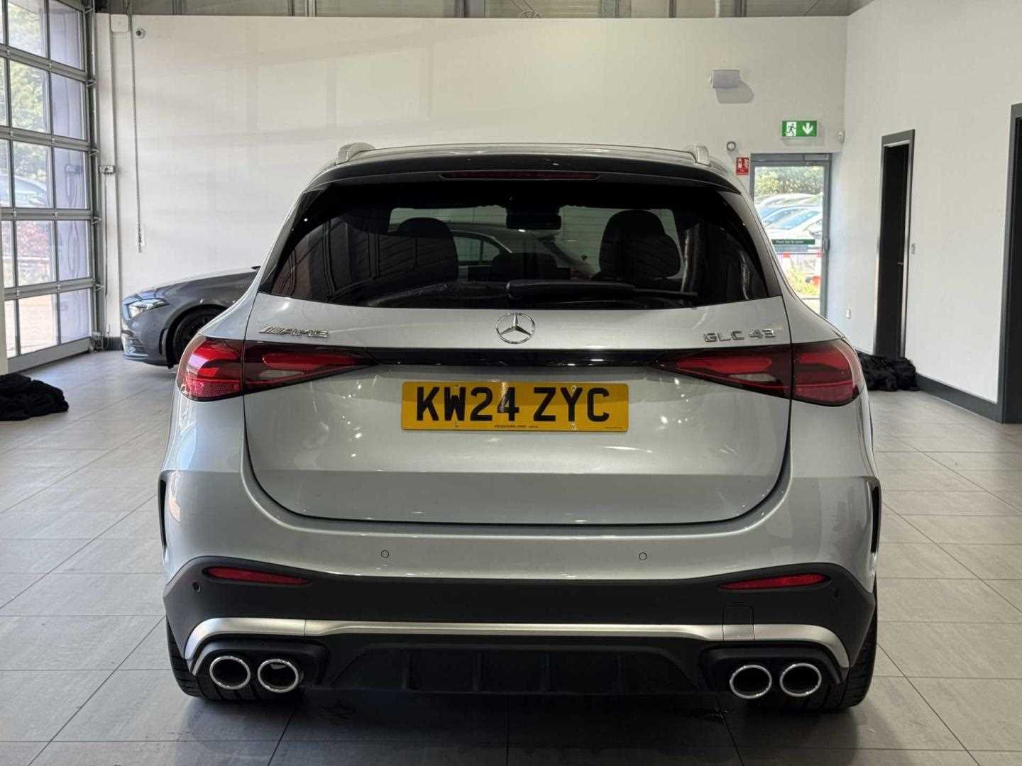 Used Mercedes-Benz GLC 2024 for sale - 76411398: Photo 11