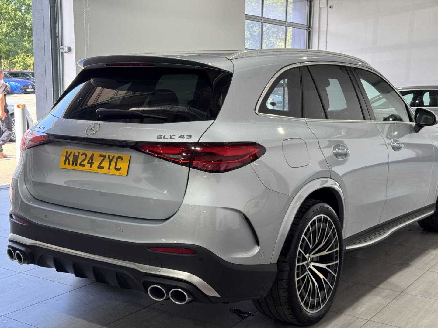 Used Mercedes-Benz GLC 2024 for sale - 76411398: Photo 12