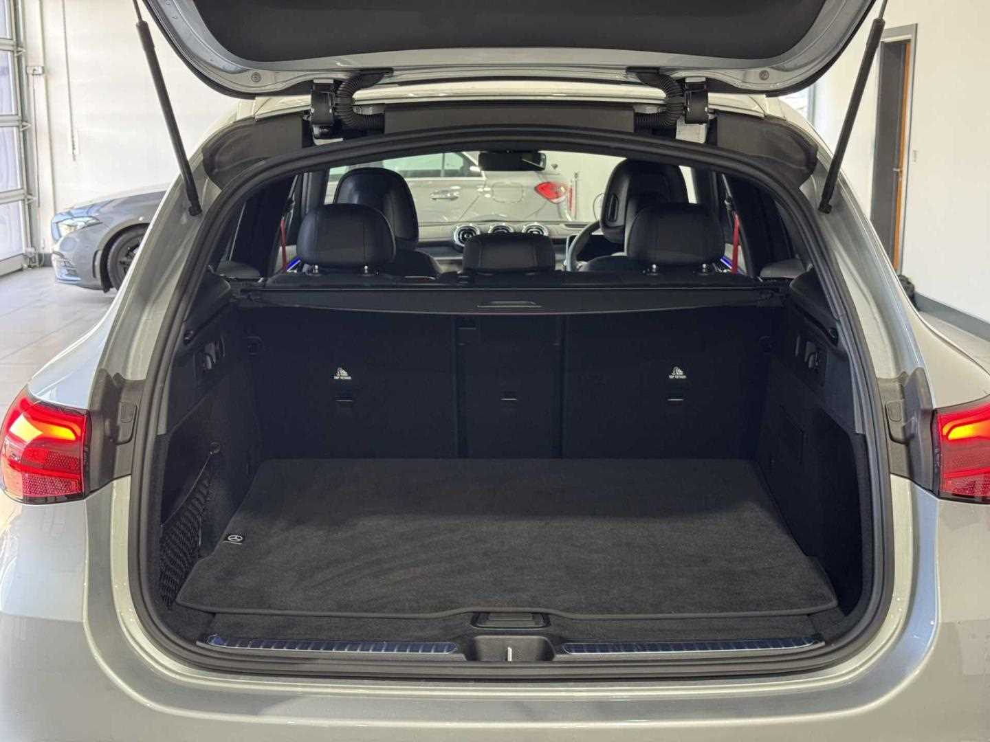 Used Mercedes-Benz GLC 2024 for sale - 76411398: Photo 19