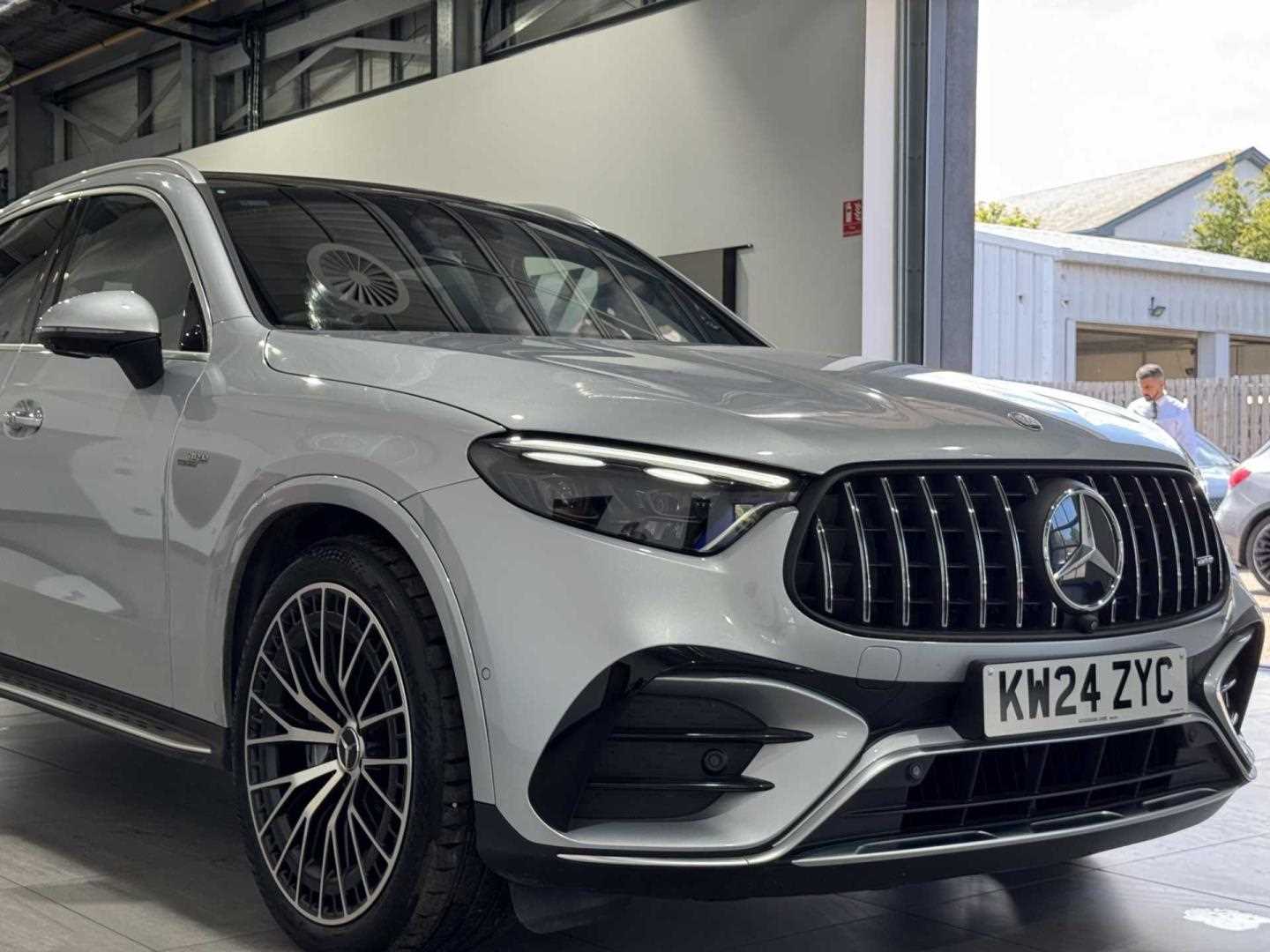 Used Mercedes-Benz GLC 2024 for sale - 76411398: Photo 3