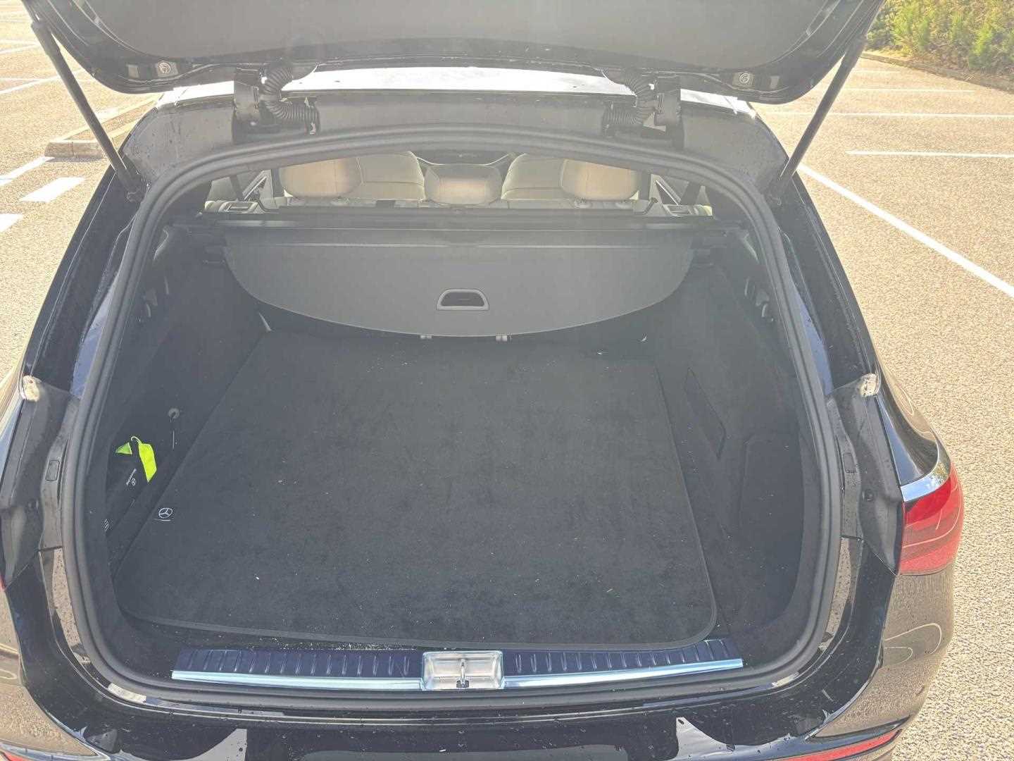 Used Mercedes-Benz E Class 2025 for sale - 77158381: Photo 11