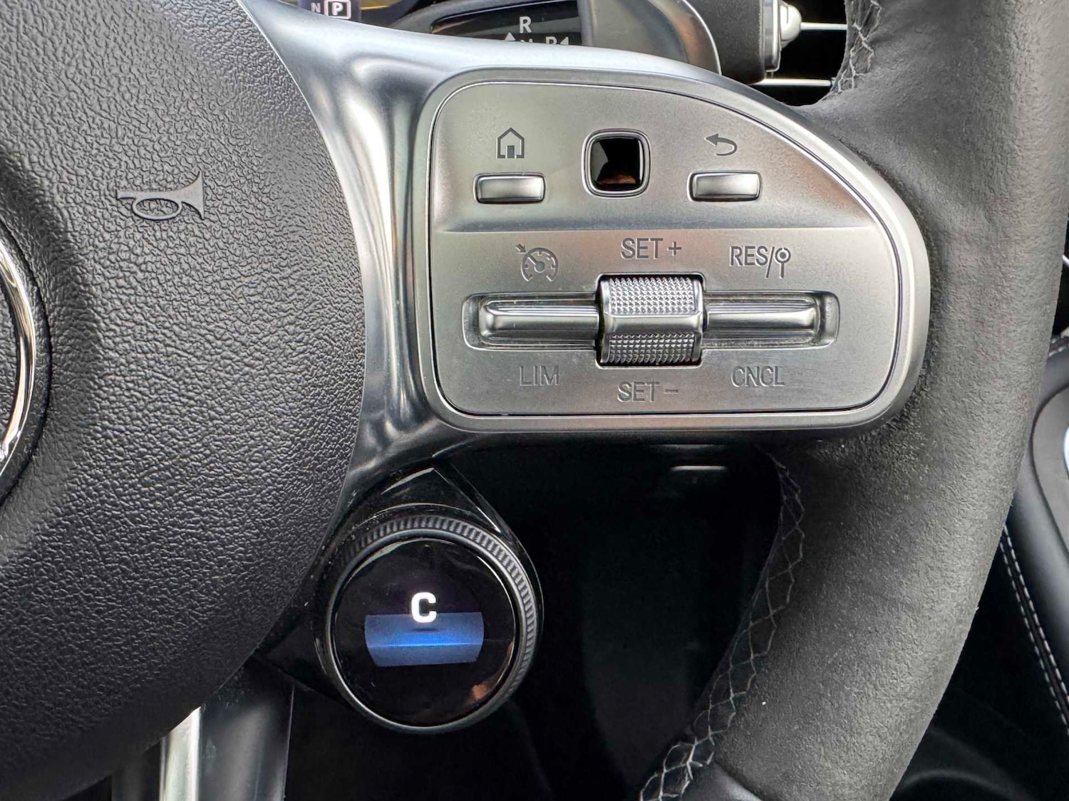 Used Mercedes-Benz GLC 2020 for sale - 77000197: Photo 35