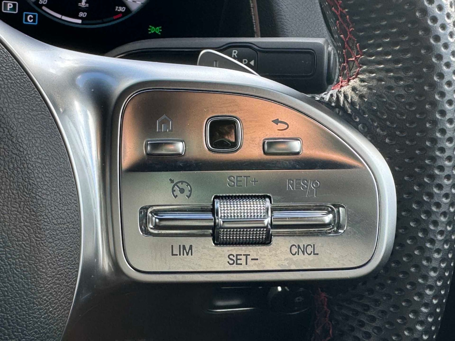 Used Mercedes-Benz GLB 2022 for sale - 76746184: Photo 35