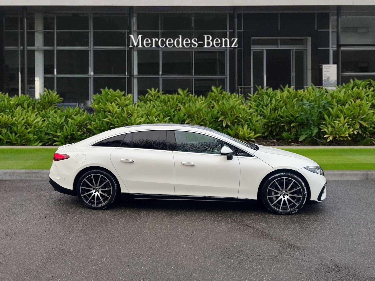 Used Mercedes-Benz EQS 2022 for sale - 77995936: Photo 3