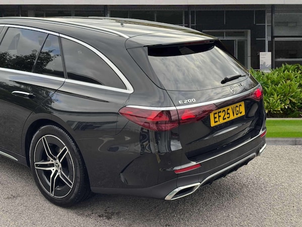 Used Mercedes-Benz E-Class 2025 for sale - 76205237: Photo 5