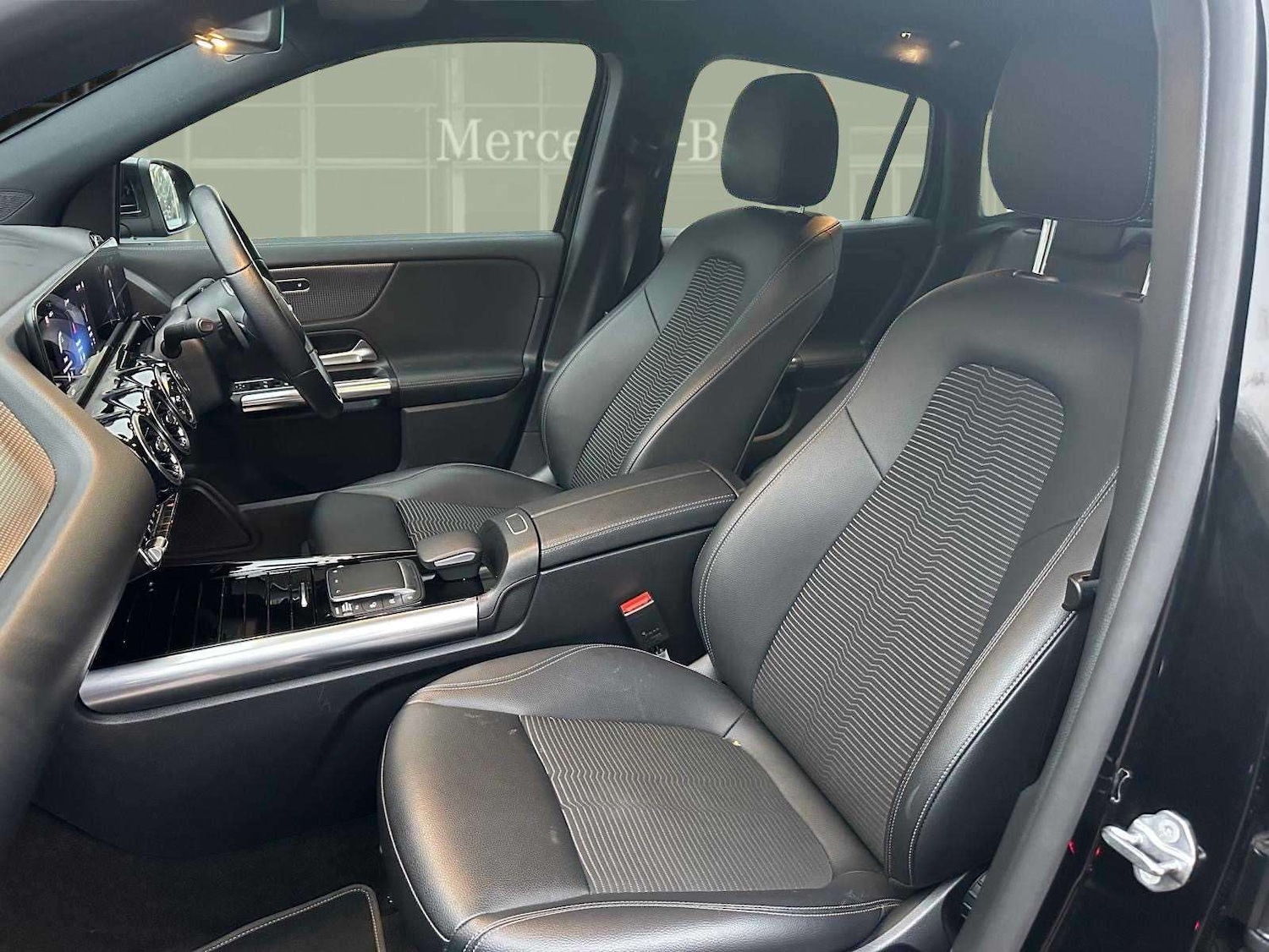 Used Mercedes-Benz GLA 2022 for sale - 77103167: Photo 11