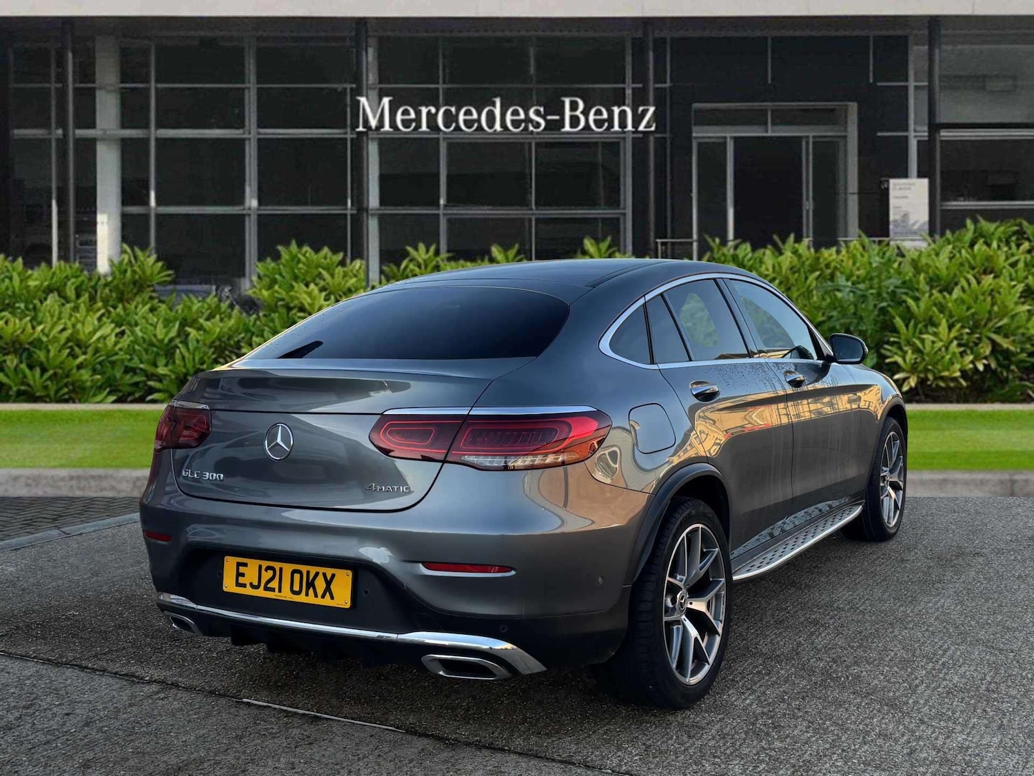 Used Mercedes-Benz GLC 2021 for sale - 76624583: Photo 3