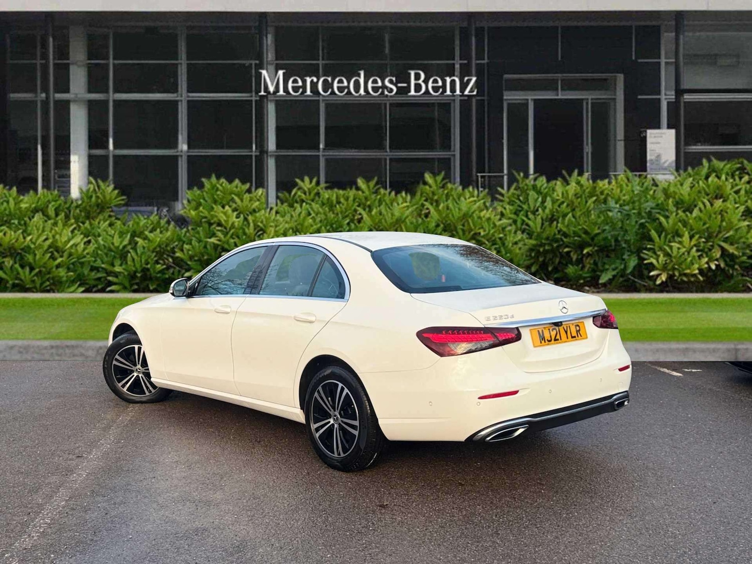 Used Mercedes-Benz E Class 2021 for sale - 77244977: Photo 2