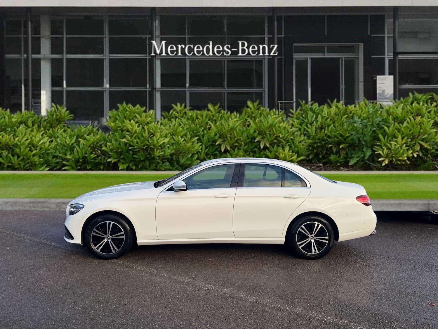 Used Mercedes-Benz E Class 2021 for sale - 77244977: Photo 3