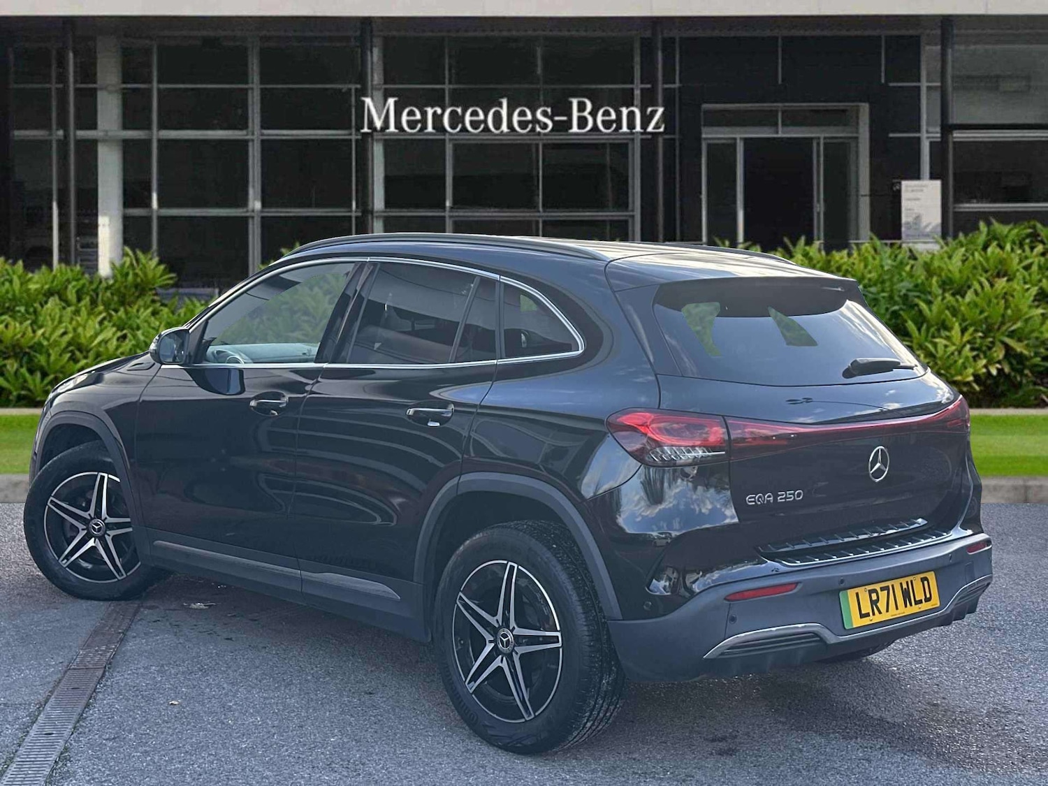 Used Mercedes-Benz EQA 2021 for sale - 76916041: Photo 2