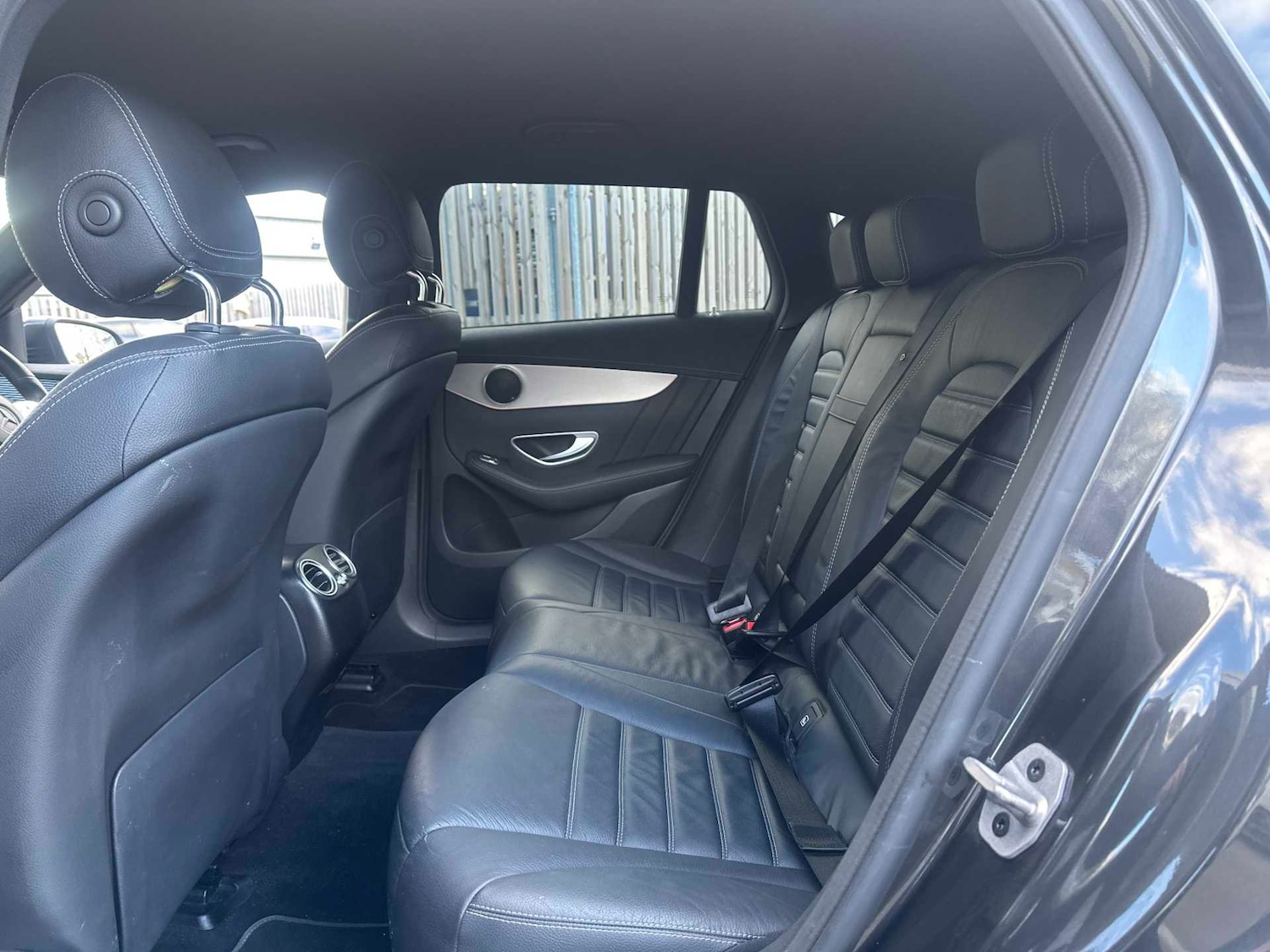 Used Mercedes-Benz EQC 2023 for sale - 76916251: Photo 16