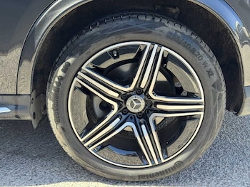 Used Mercedes-Benz GLC 2023 for sale - 75063477: Photo