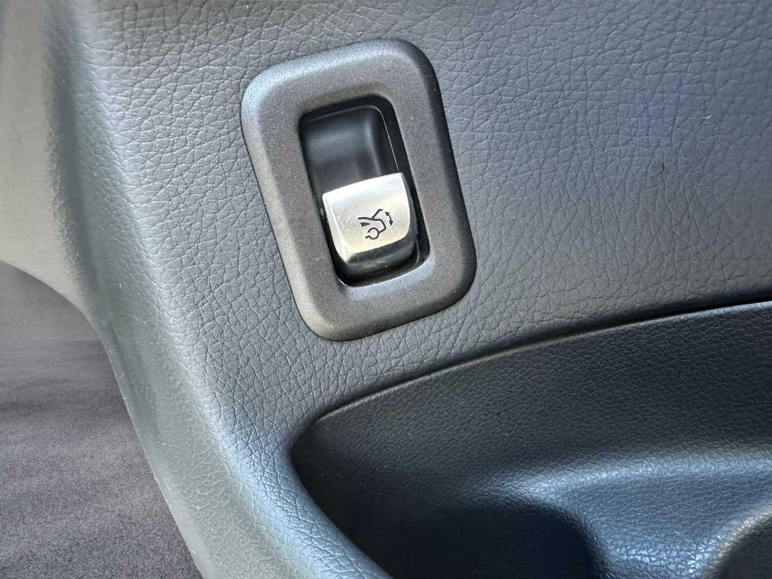 Used Mercedes-Benz GLC 2020 for sale - 77103114: Photo 21