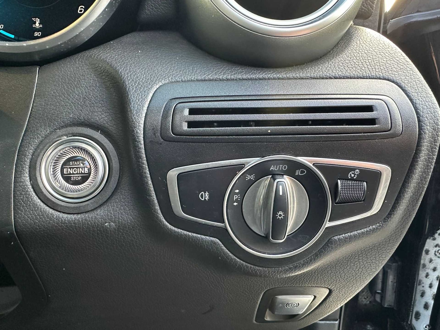 Used Mercedes-Benz GLC 2020 for sale - 77103114: Photo 30