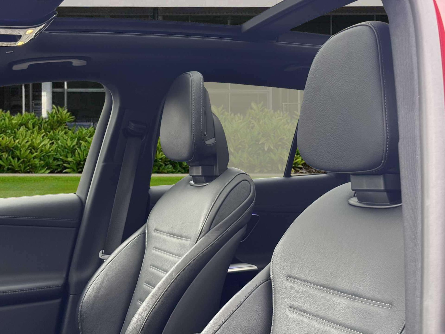 Used Mercedes-Benz GLC 2023 for sale - 77000316: Photo 16