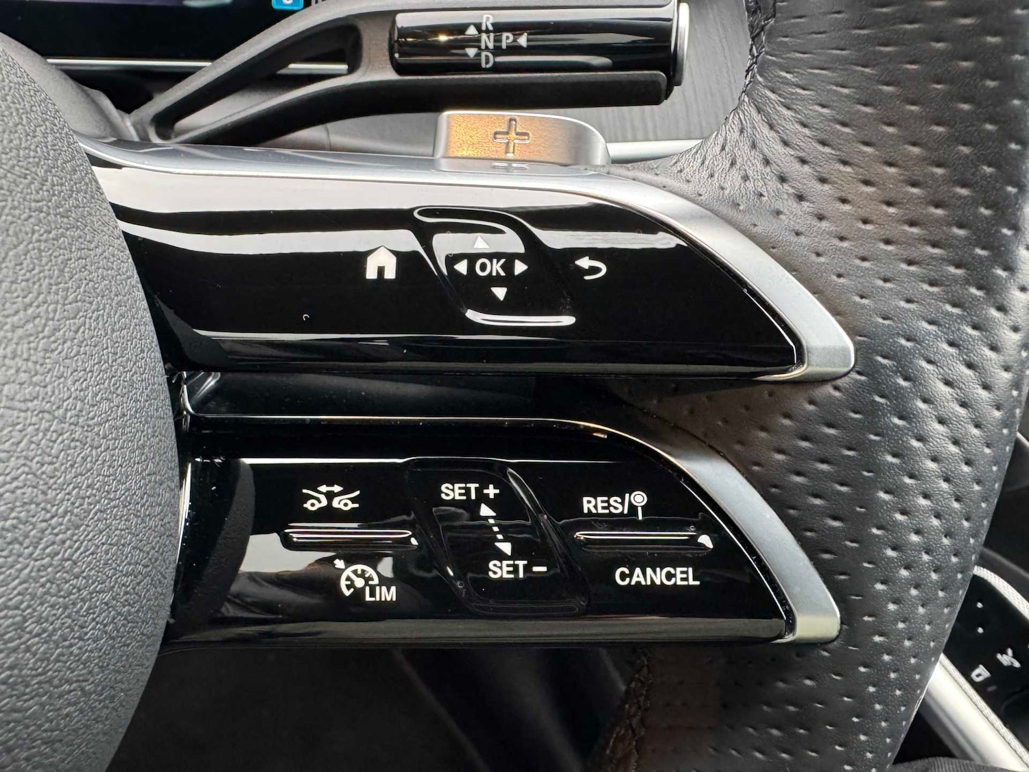 Used Mercedes-Benz GLC 2023 for sale - 77000316: Photo 33