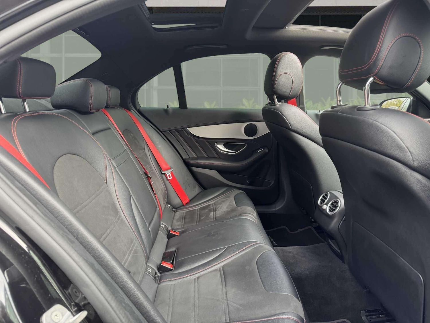 Used Mercedes-Benz C Class 2018 for sale - 77099639: Photo 24