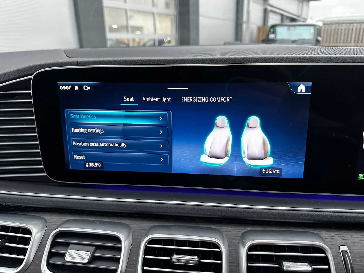 Used Mercedes-Benz GLE 2023 for sale - 76141847: Photo 11