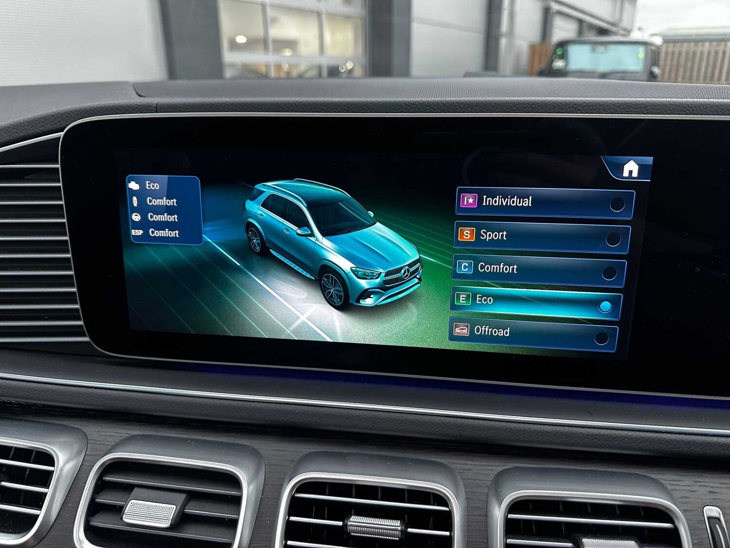 Used Mercedes-Benz GLE 2023 for sale - 76141847: Photo 17