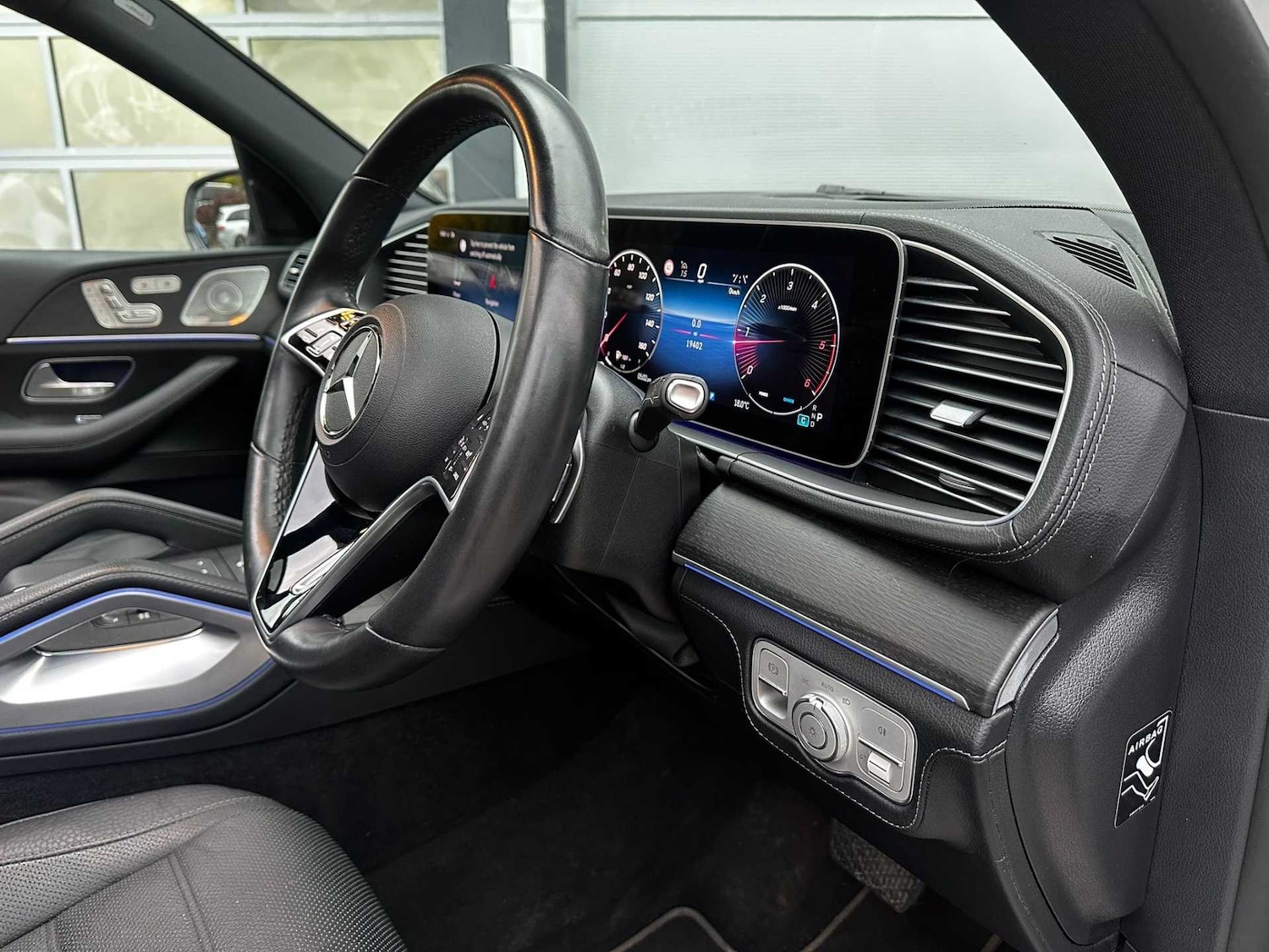 Used Mercedes-Benz GLE 2023 for sale - 76141847: Photo 25