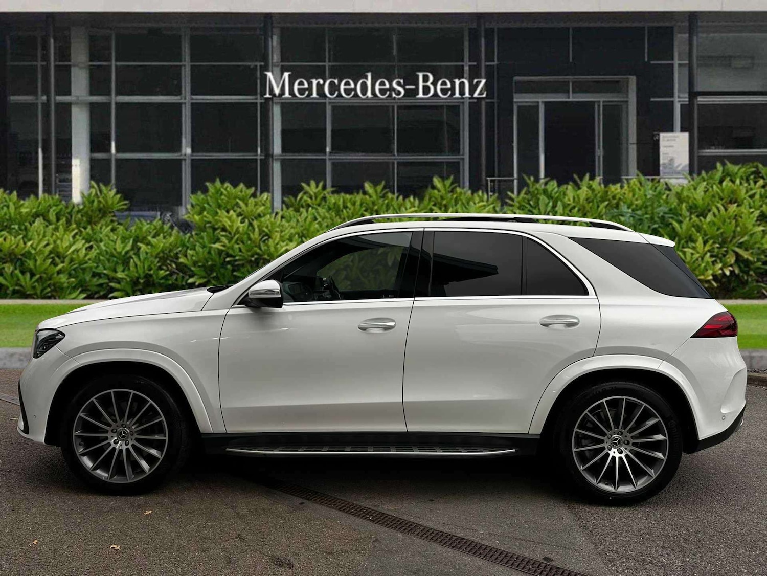 Used Mercedes-Benz GLE 2023 for sale - 76141847: Photo 3