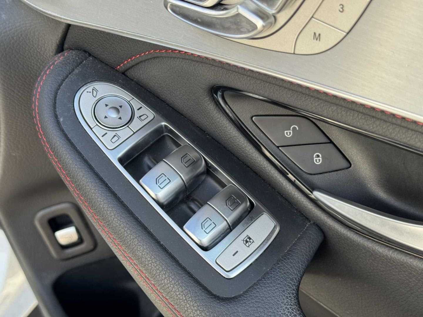 Vehicle 33