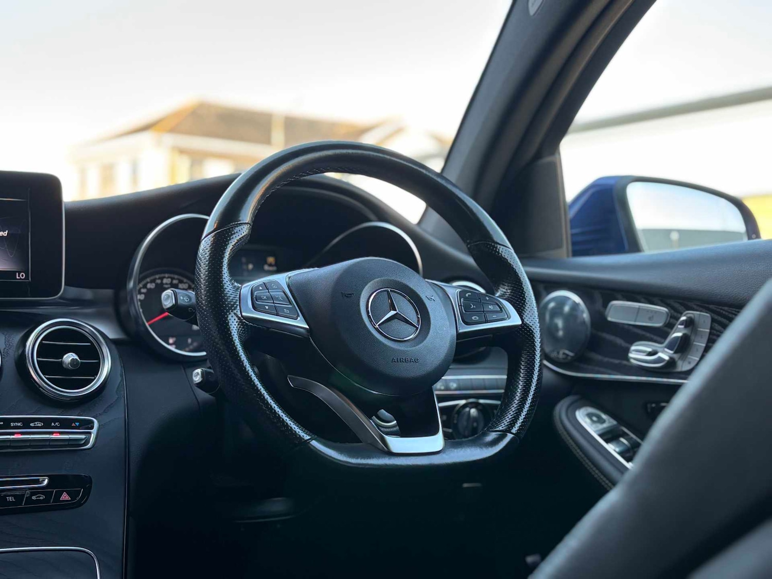 Used Mercedes-Benz GLC 2019 for sale - 77995959: Photo 21