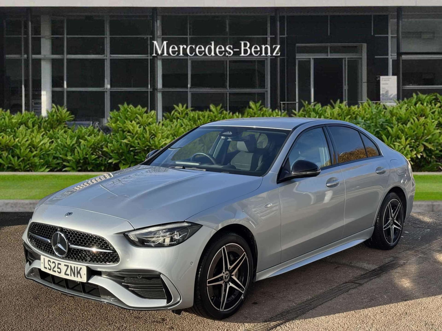 Used Mercedes-Benz C Class 2025 for sale - 76668950: Photo 3