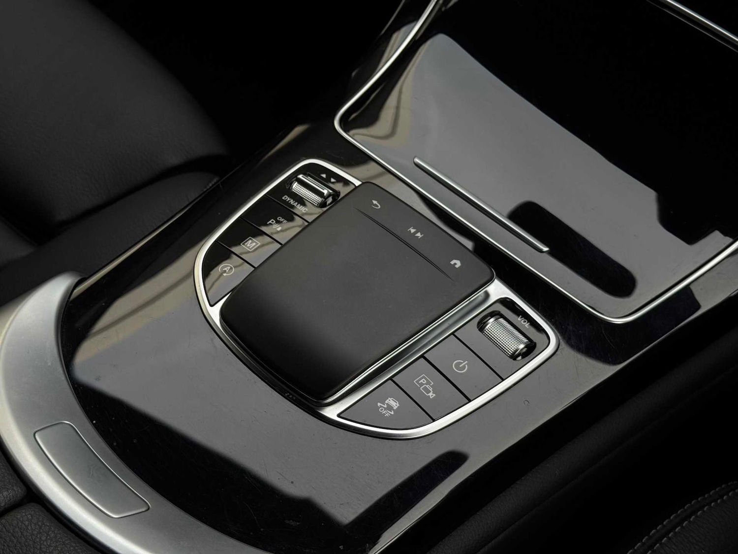 Used Mercedes-Benz GLC 2022 for sale - 76390736: Photo 32