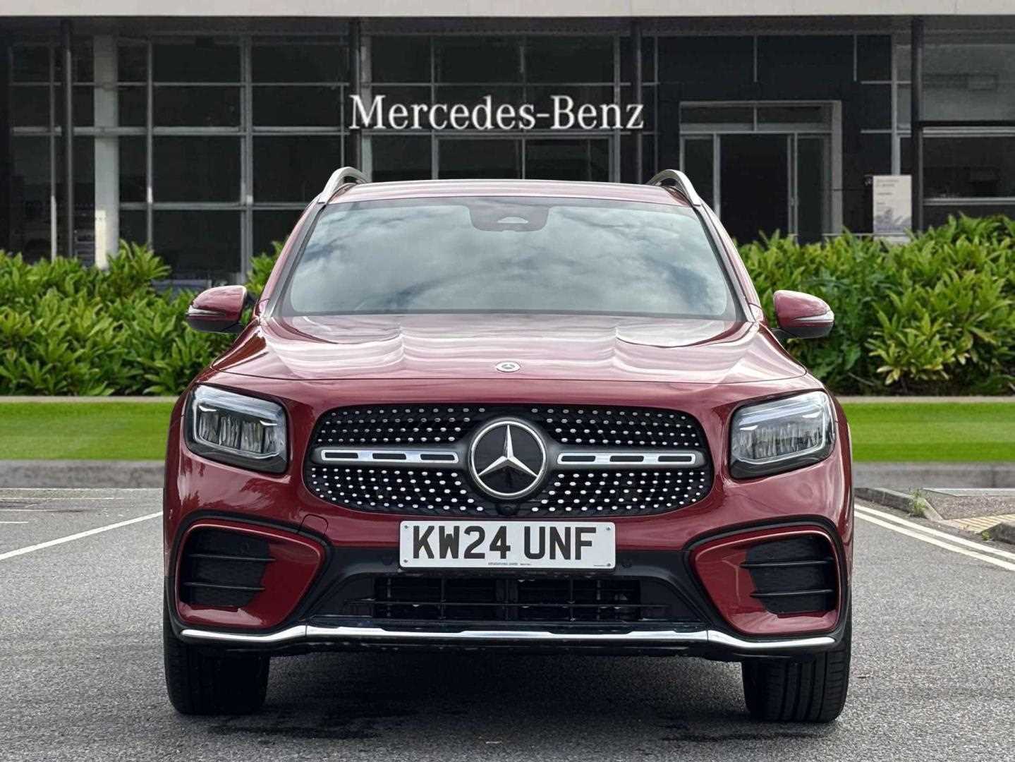 Used Mercedes-Benz GLB 2024 for sale - 76902337: Photo 3