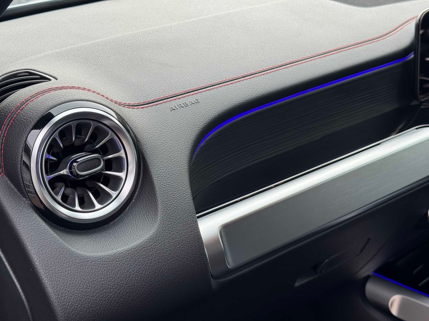 Used Mercedes-Benz EQB 2025 for sale - 77565766: Photo 18