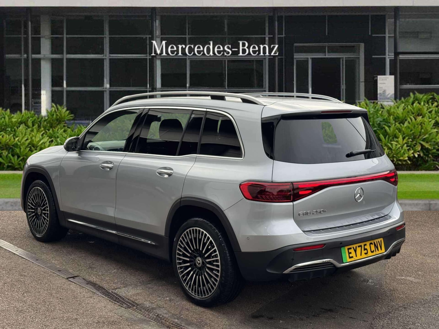 Used Mercedes-Benz EQB 2025 for sale - 77565766: Photo 8