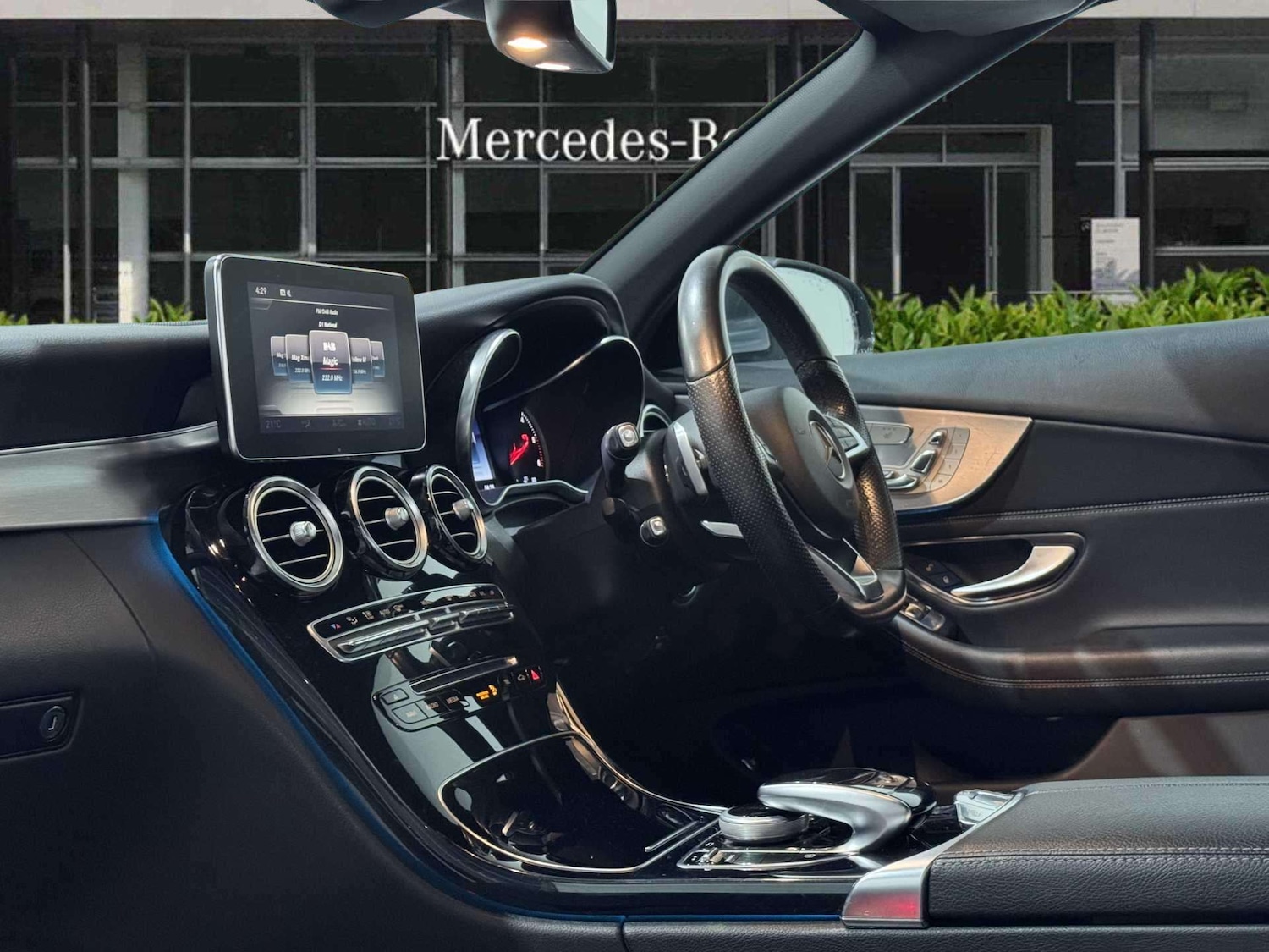 Used Mercedes-Benz C Class 2017 for sale - 76636684: Photo 17