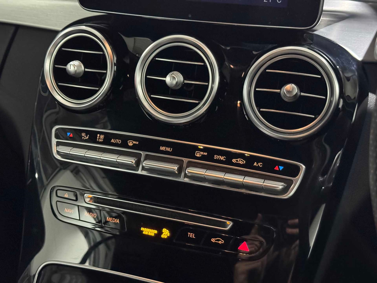 Used Mercedes-Benz C Class 2017 for sale - 76636684: Photo 33