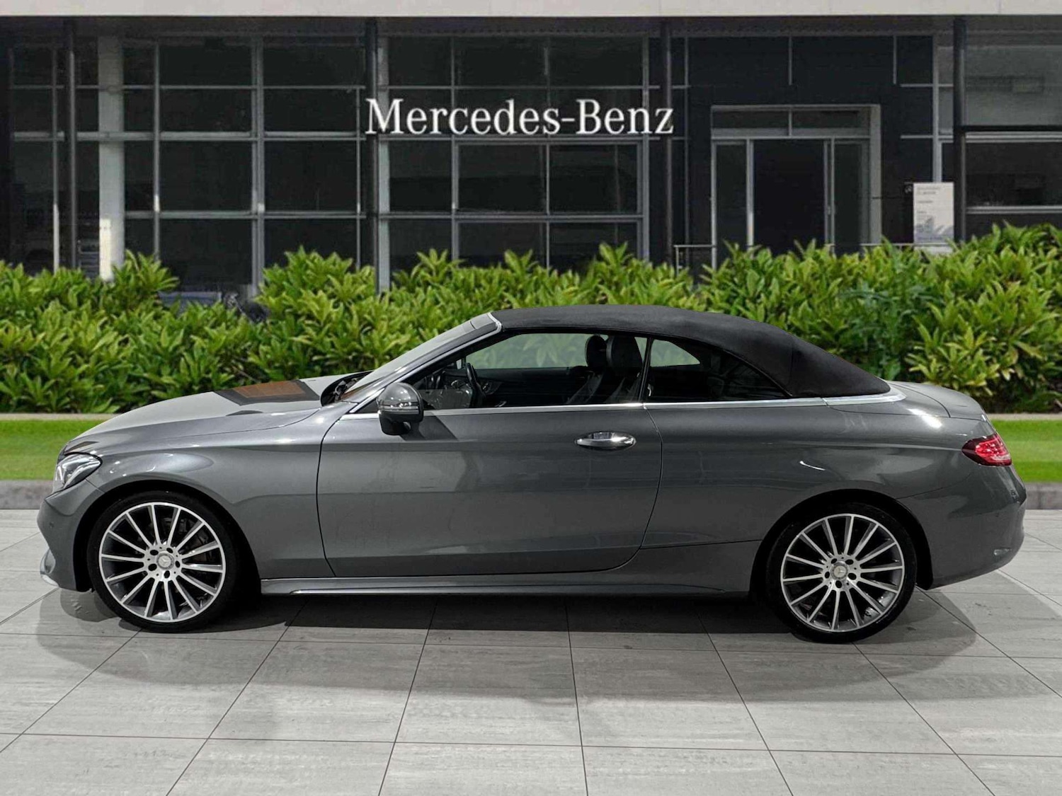 Used Mercedes-Benz C Class 2017 for sale - 76636684: Photo 5