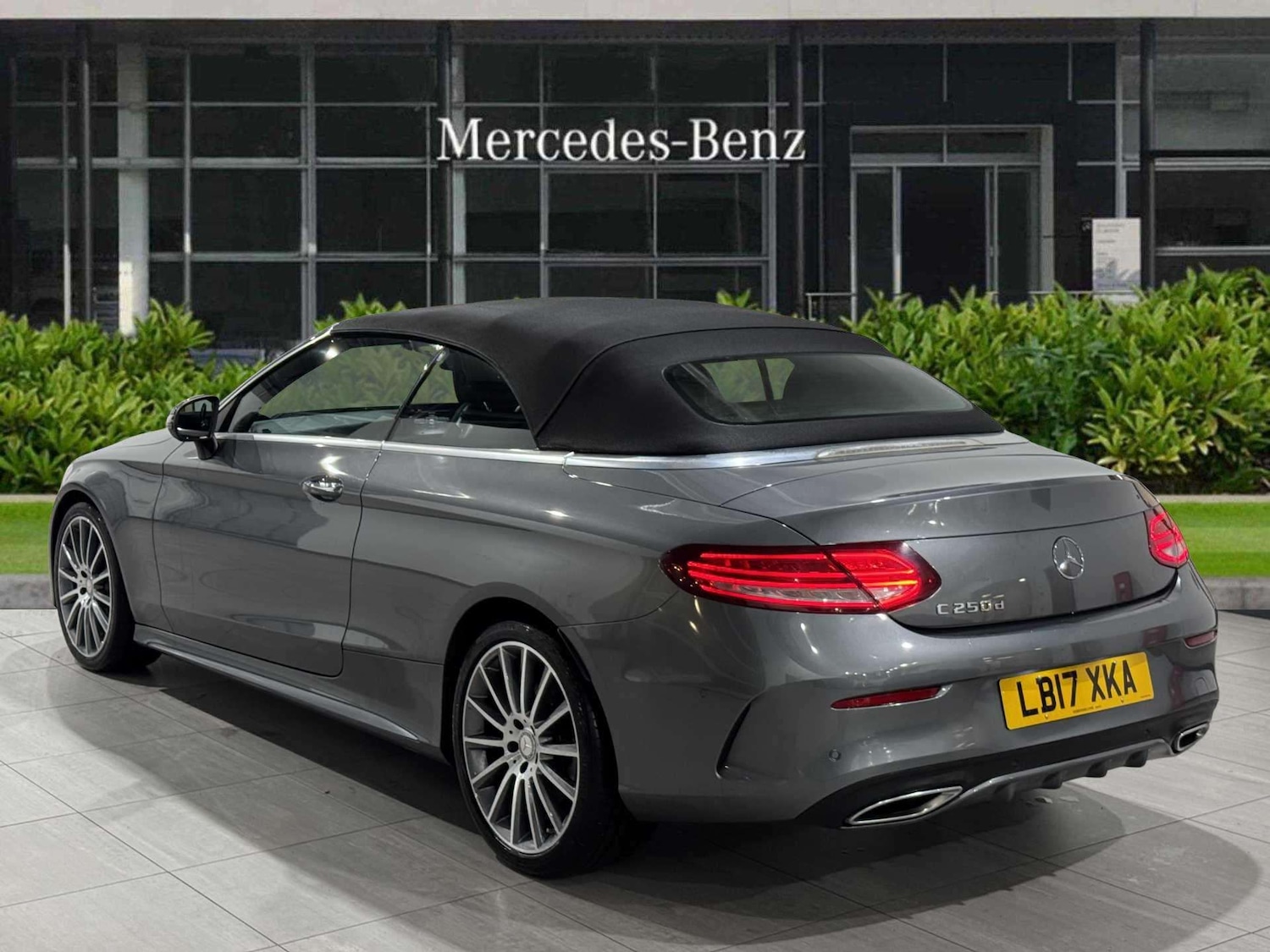 Used Mercedes-Benz C Class 2017 for sale - 76636684: Photo 8