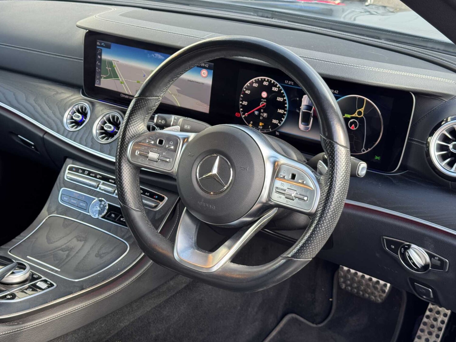 Used Mercedes-Benz E Class 2020 for sale - 75917898: Photo 30