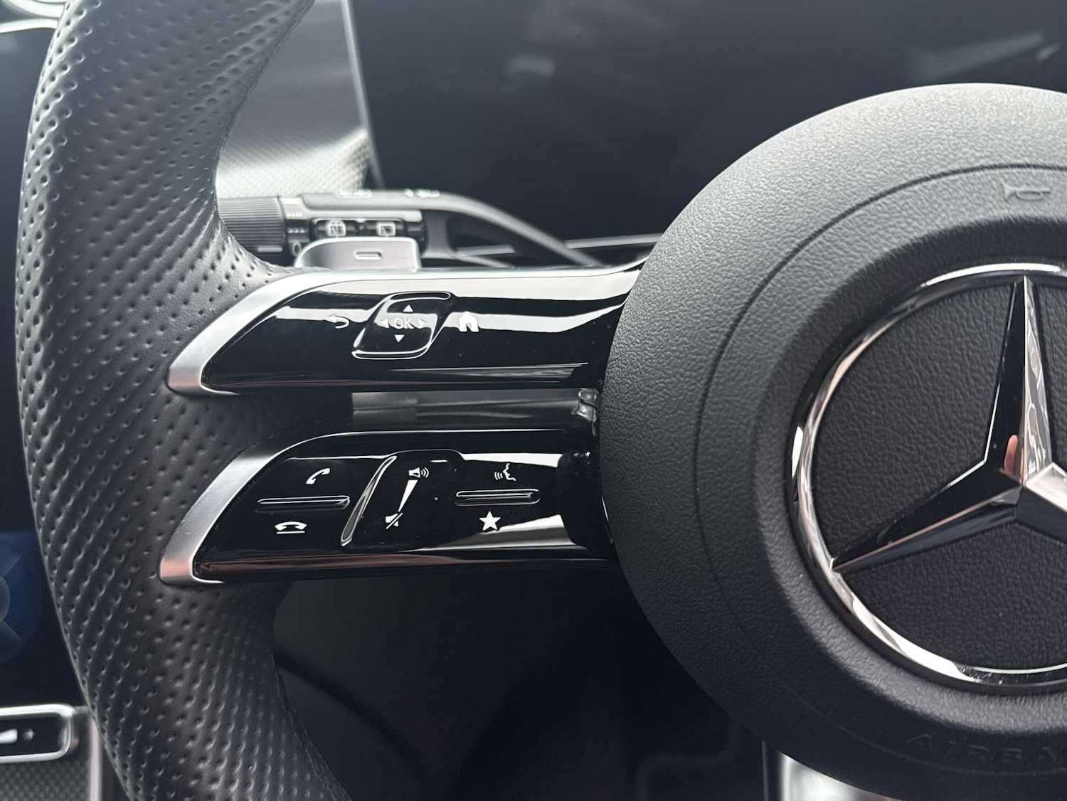 Used Mercedes-Benz GLC 2024 for sale - 77772381: Photo 16