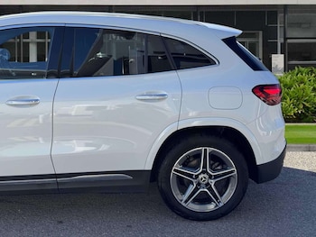 Used Mercedes-Benz GLA 2023 for sale - 76339538: Photo