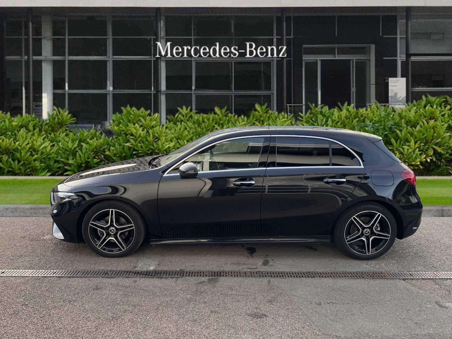 Used Mercedes-Benz A-Class 2025 for sale - 75868944: Photo 5