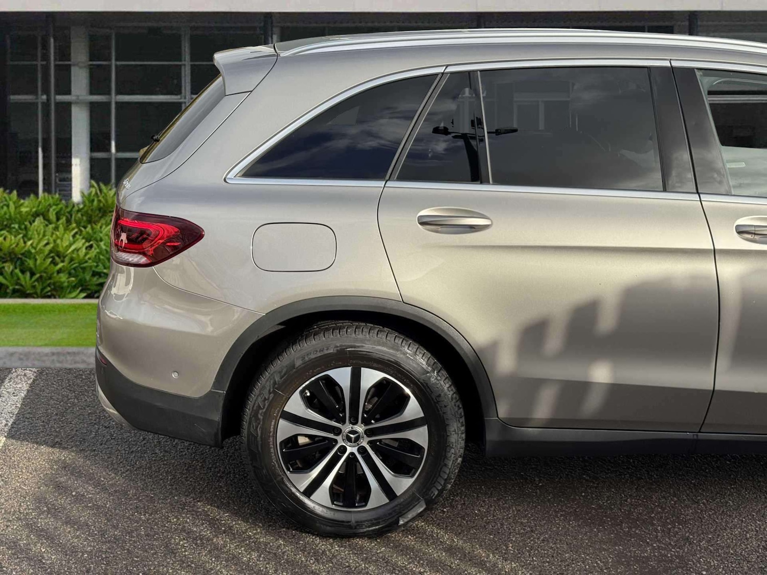 Used Mercedes-Benz GLC 2020 for sale - 76774075: Photo 11