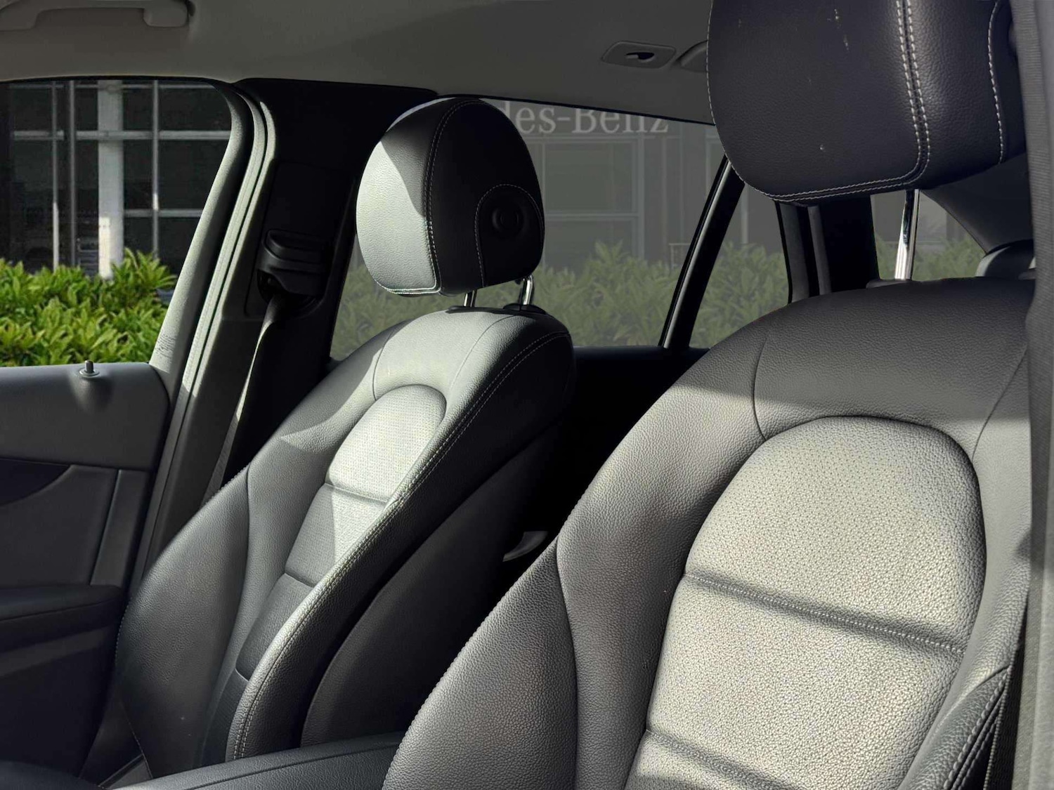 Used Mercedes-Benz GLC 2020 for sale - 76774075: Photo 16